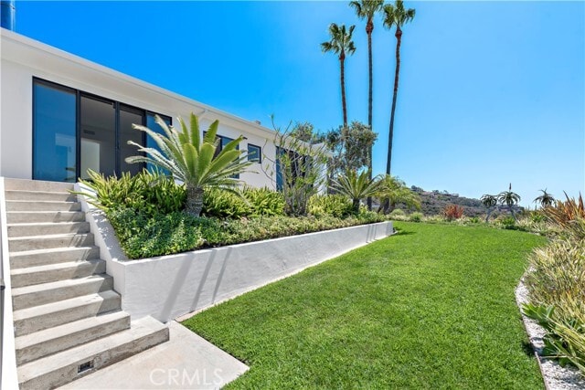 Building Photo - 940 Summit Dr