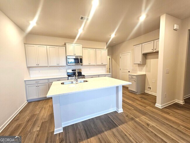Building Photo - 16 Russet Wy