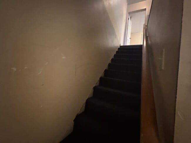 Building Photo - 379 E 3rd St