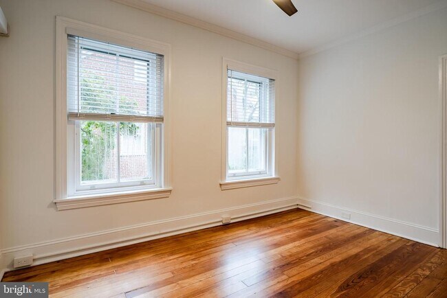 Building Photo - 310 W Biddle St