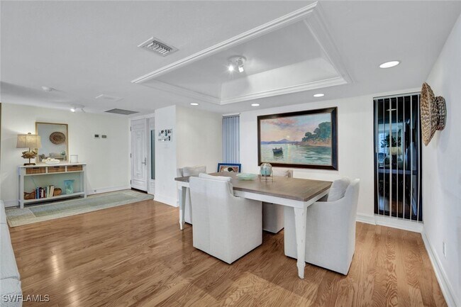 Building Photo - 4551 Gulf Shore Blvd N