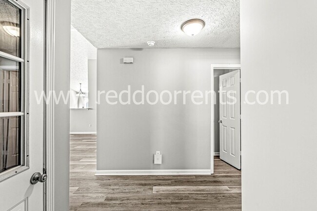 Building Photo - Schedule your showing today!
