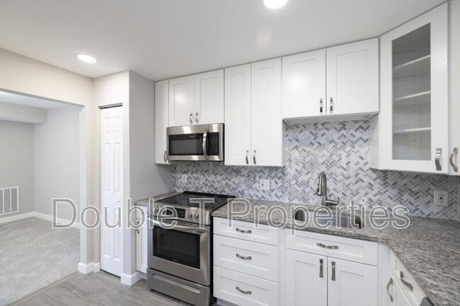 Building Photo - 12001 Old Columbia Pike