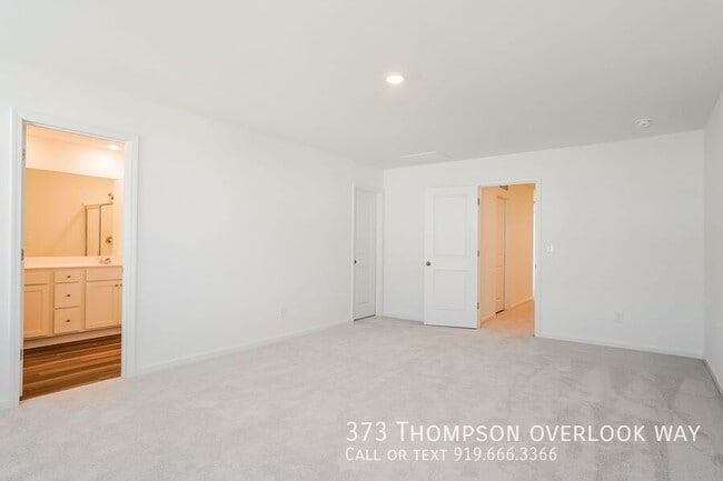 Building Photo - 373 Thompson overlook Way