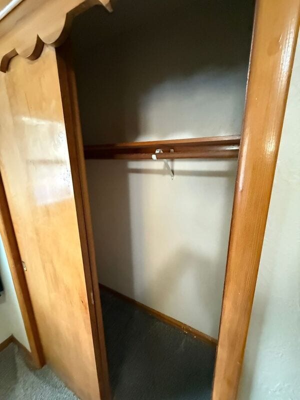 Building Photo - 595 18th St NE