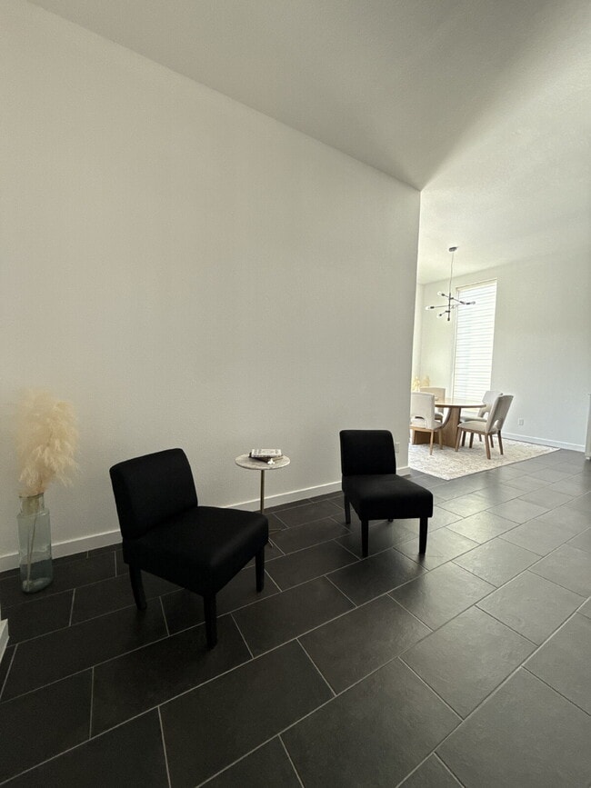 Building Photo - 13010 Terrington Ave