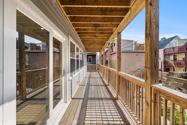 Building Photo - 10 Ruthven Park