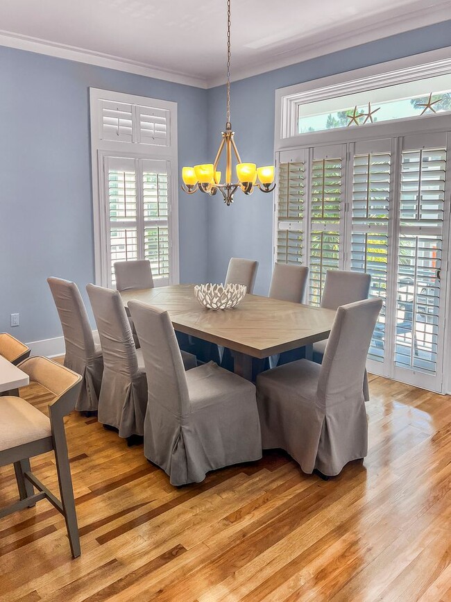 Building Photo - 50% off first months rent.  Remodeled 5 bedroom house with bikes – walking distance to the beach