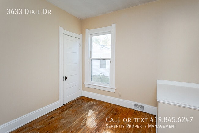Building Photo - 3633 Dixie Dr
