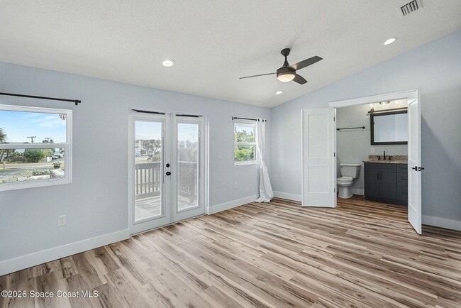 Building Photo - 1280 Jimmy Buffett Mem Hwy