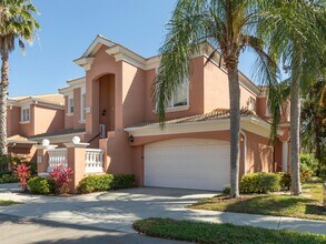 Building Photo - 5531 46th Ct W