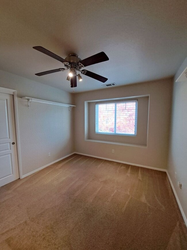 Building Photo - Spacious 2-Story Fresno Home with Bonus Room!