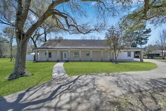 Building Photo - 10420 Hufsmith Rd