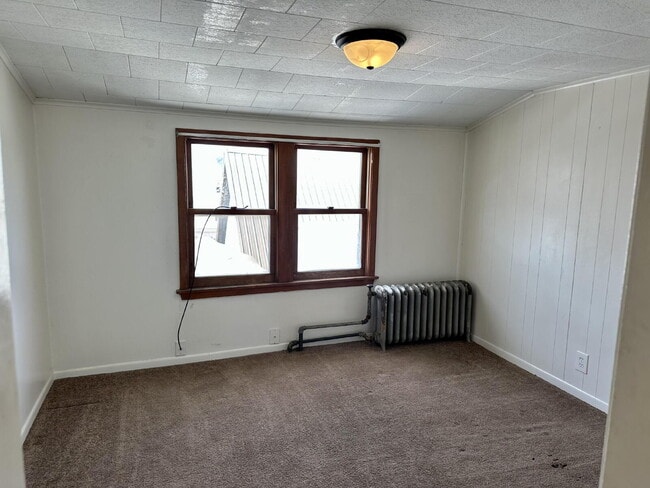 Building Photo - 218 2nd St N