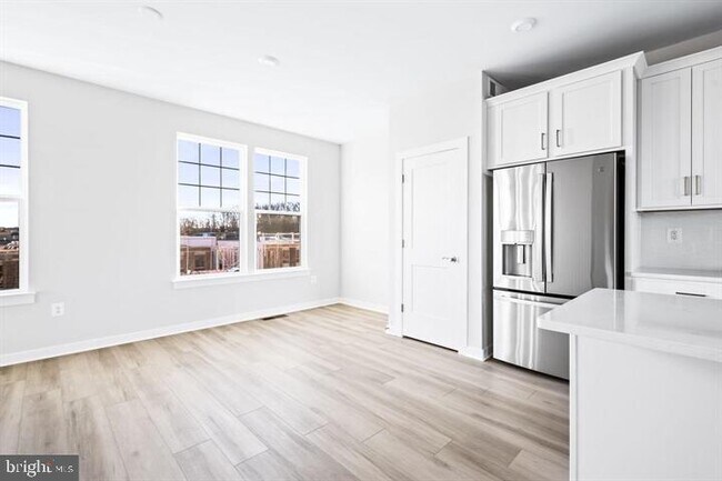 Building Photo - 42508 Invergordon Ter