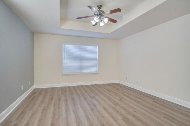 Building Photo - 3-Bedroom Home with Open Floor Plan, and Oversized Primary Suite