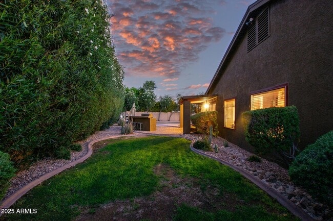 Building Photo - 6863 E Phelps Rd