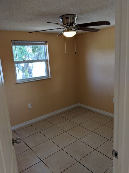 Building Photo - 2146 Ranchita Trail