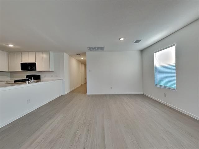 Building Photo - 1624 Parlier St