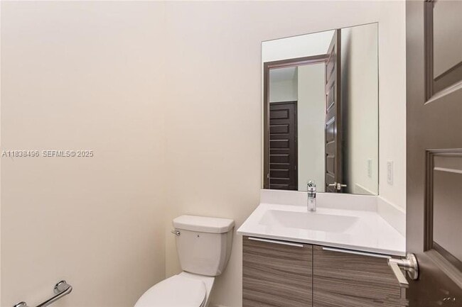 Building Photo - 8853 NW 155th Ter