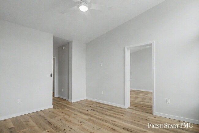 Building Photo - Newly Renovated 3-Bed, 2-Bath Loft in Downtown Portland