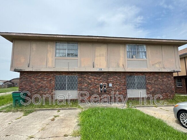 Primary Photo - 1128 Dimarco Dr