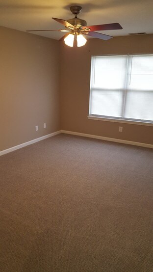 Building Photo - 3333 Trafalgar Ct