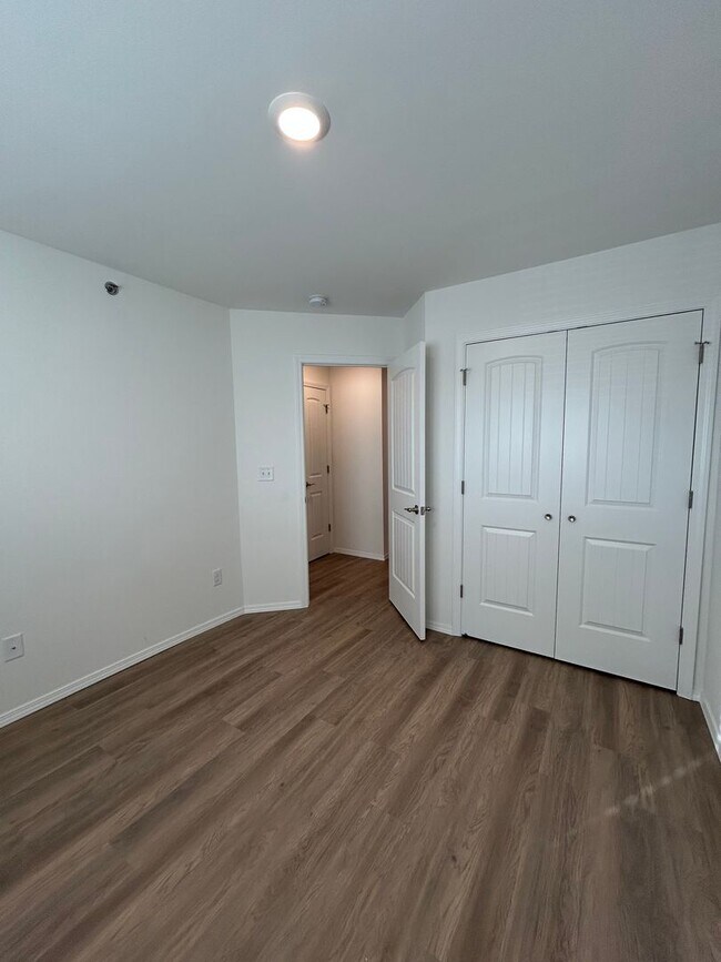 Building Photo - Modern New-Build Townhome with 3 Bedrooms, 2.5 Baths & 1-Car Garage