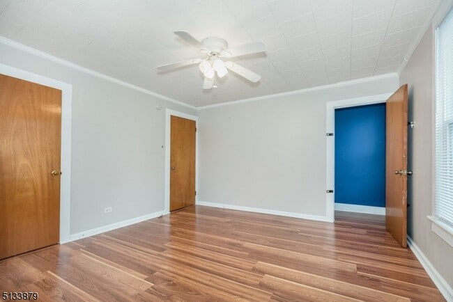 Building Photo - 627 Washington St