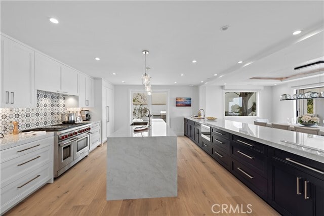 Building Photo - 450 Cliff Dr