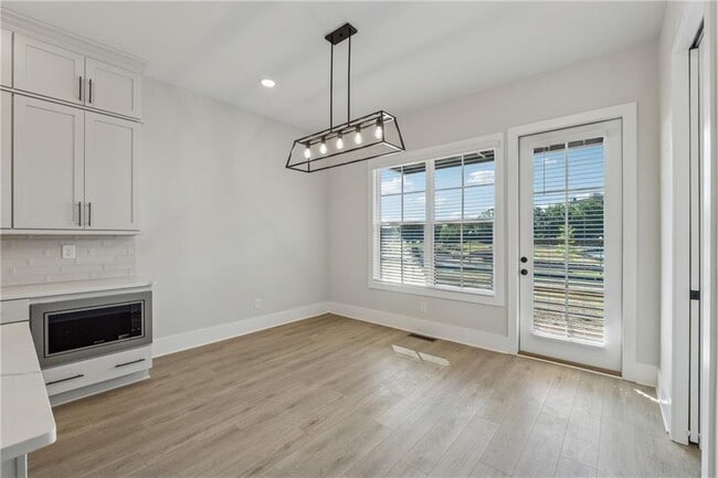 Building Photo - 2500 Northwinds Pkwy