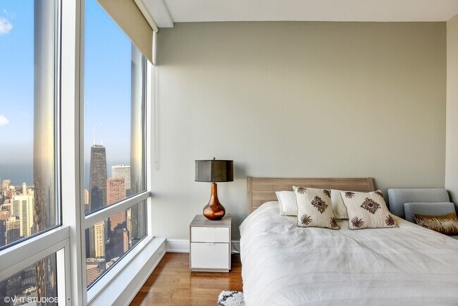 Building Photo - 401 N Wabash Ave