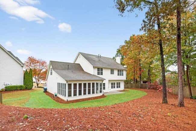 Building Photo - 2467 Bittersweet Cir