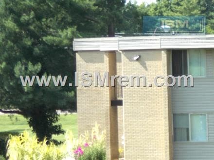 Building Photo - Oak View Apartments