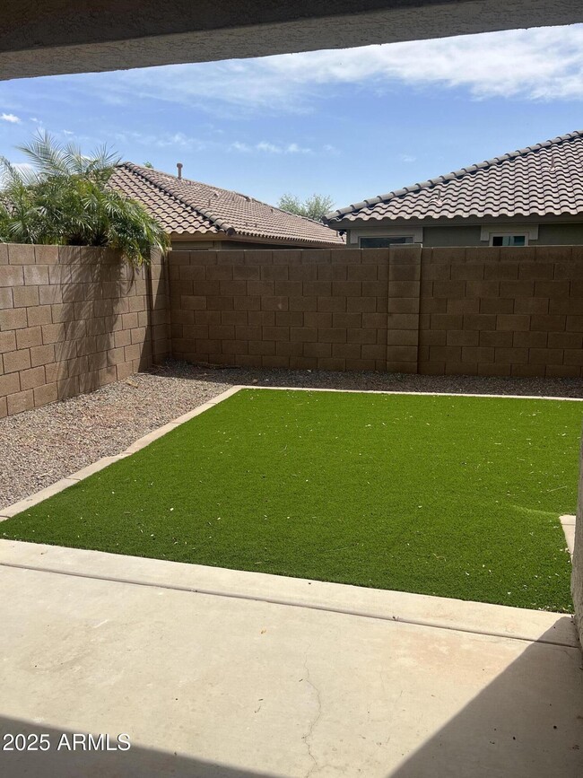 Building Photo - 17751 W Tasha Dr