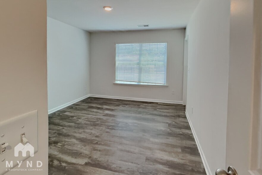 Building Photo - 6030 Elena Lynn Ct