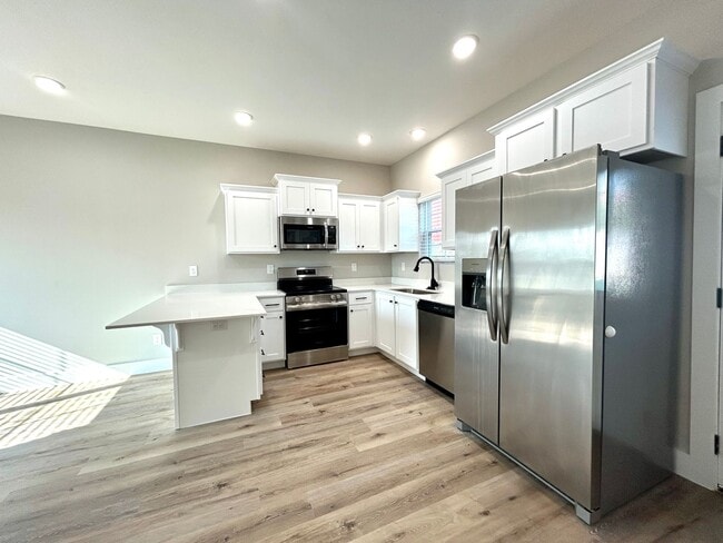 Building Photo - Brand New 2 Bedroom 1.5 Bath home
