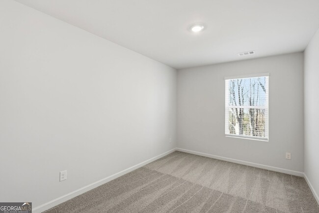 Building Photo - 5971 Skylar Dr