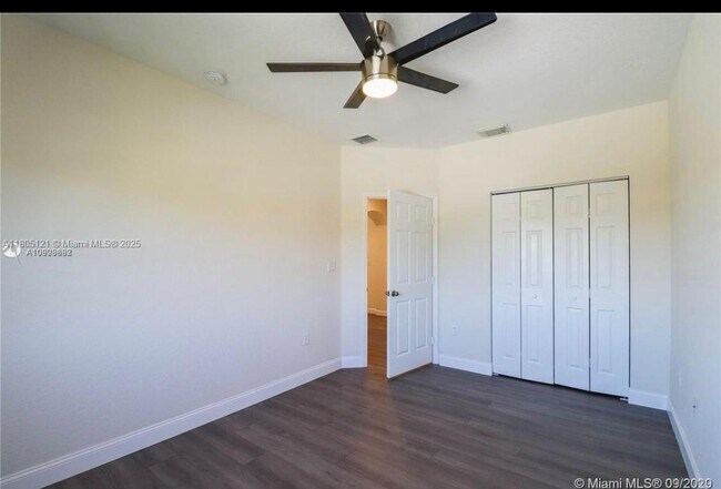 Building Photo - 9418 SW 226th Terrace