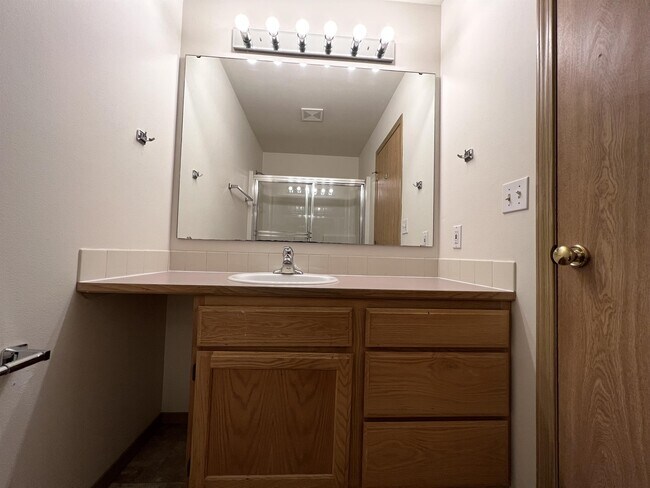 Building Photo - 3709 87th Ave NE