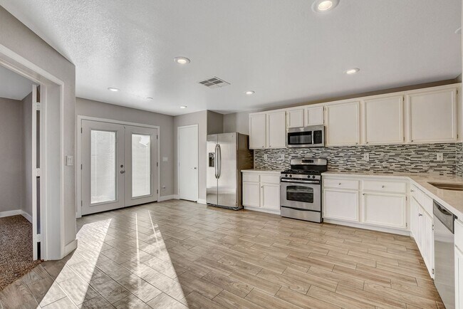 Building Photo - Totally Updated Solar Powered 4 Bedroom! B...