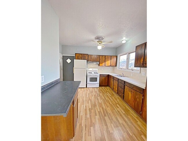 Building Photo - 4707 N 40th Ave