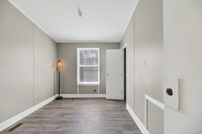 Building Photo - 2382 Bass Dr