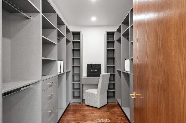 Building Photo - 14519 Greenleaf St