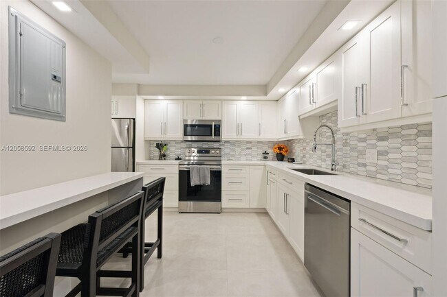 Building Photo - 3500 Galt Ocean Dr