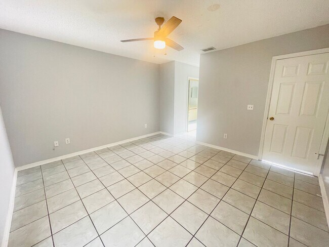 Building Photo - HIDDEN CREEK CONDO-1613 Little River Dr Or...