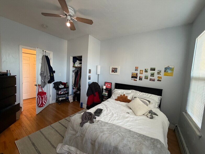 Building Photo - 8 Eldora St