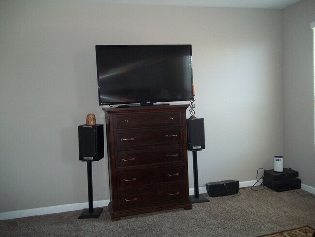 Building Photo - 8508 W Rushmore Way