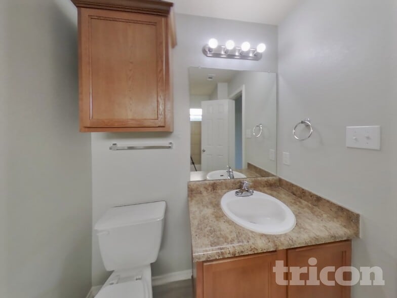 Building Photo - 18521 Mammoth Cave Blvd