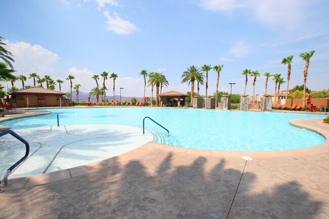Building Photo - Guard Gated, Community Pool, Club House an...